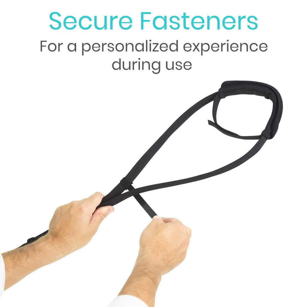 Black leash held by hands with text about secure fasteners on a white background