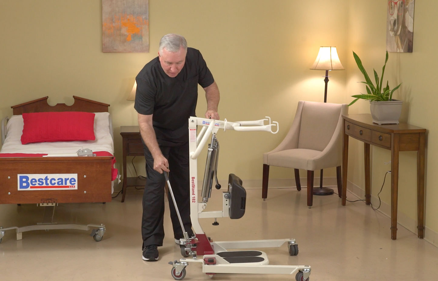 SA182 Beststand hydraulic lift being used by caregiver