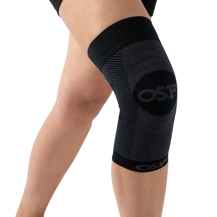 Woman wearing a knee brace