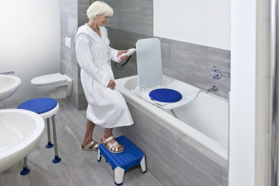 Aquatec Blue Battery Powered Bathlift