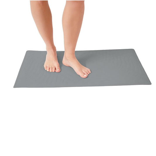 grey bath mat